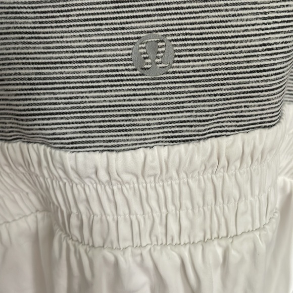 Lululemon size 4 Tank - Picture 3 of 3